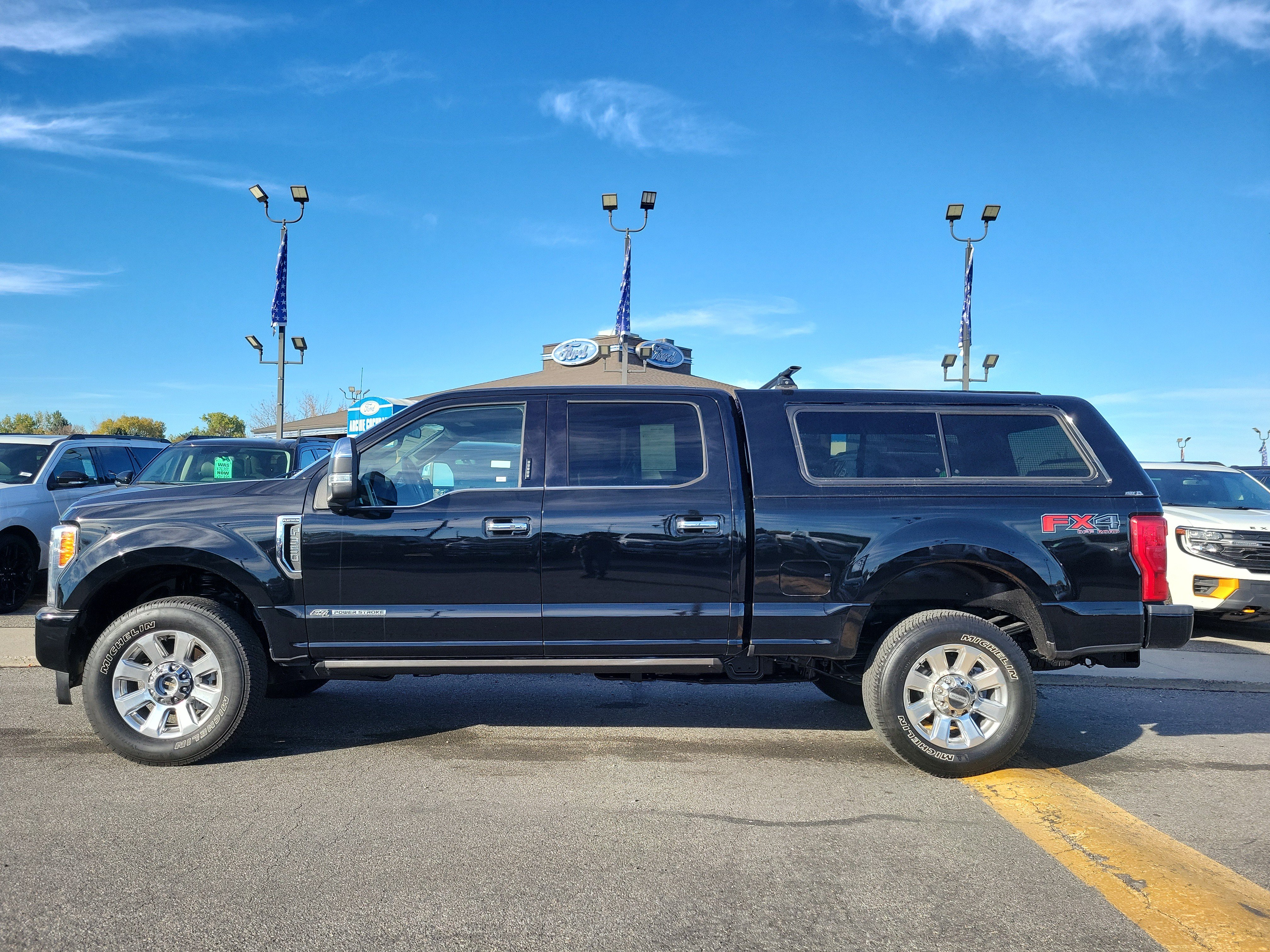 Certified 2018 Ford F350 Platinum w/ Platinum Ultimate Package AWD/4WD image 2
