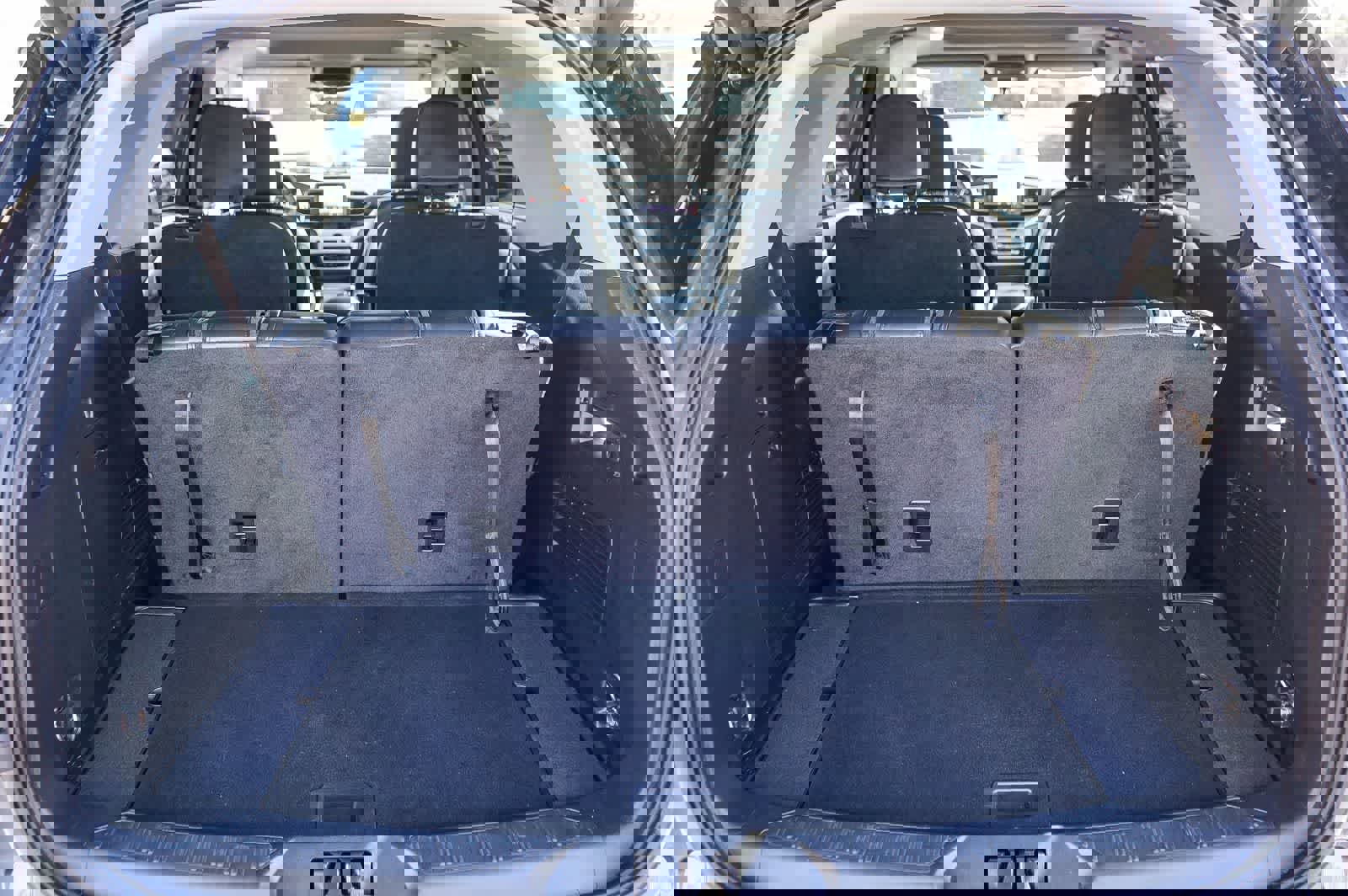 Used 2022 Ford Explorer XLT w/ Equipment Group 202A image 23