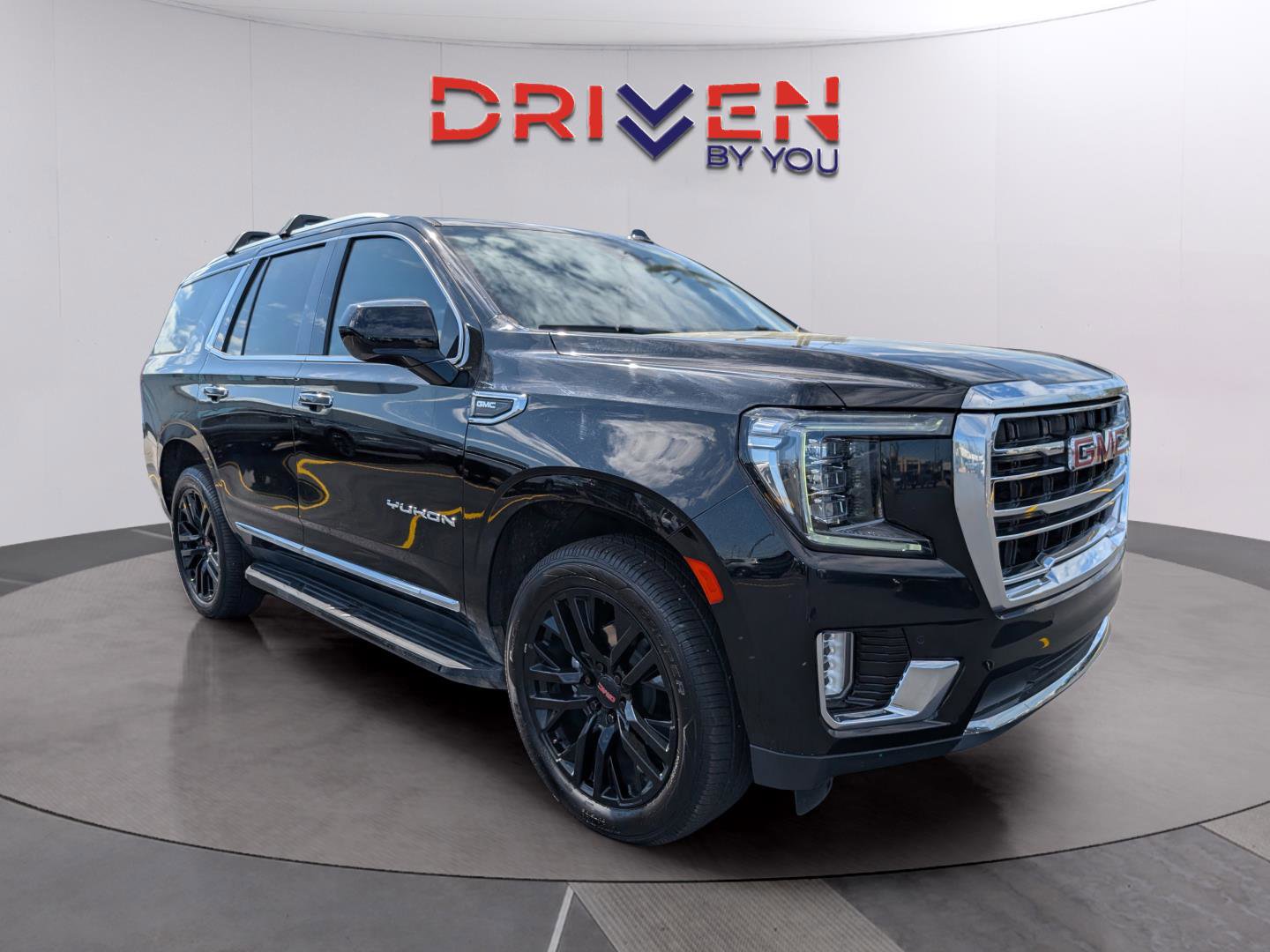 Used 2023 GMC Yukon SLT RWD image 7