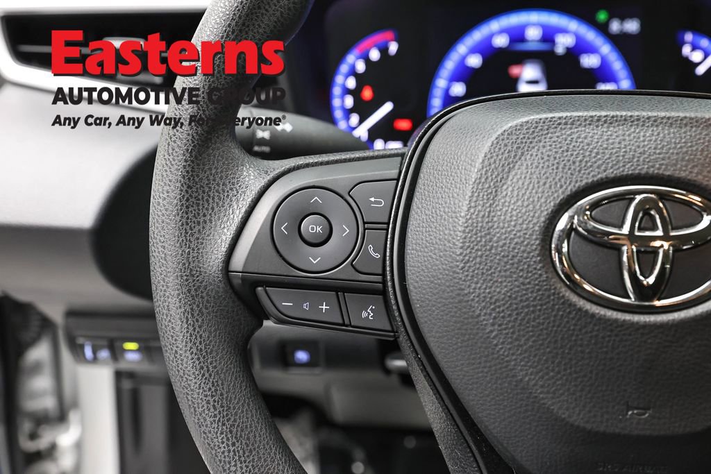 Used 2021 Toyota Corolla LE w/ Carpet Mat Package (TMS) image 15