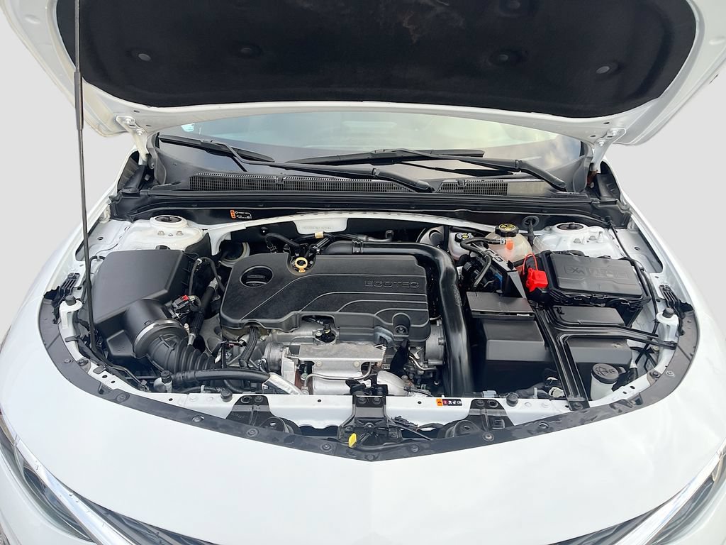Used 2020 Chevrolet Malibu RS FWD image 28