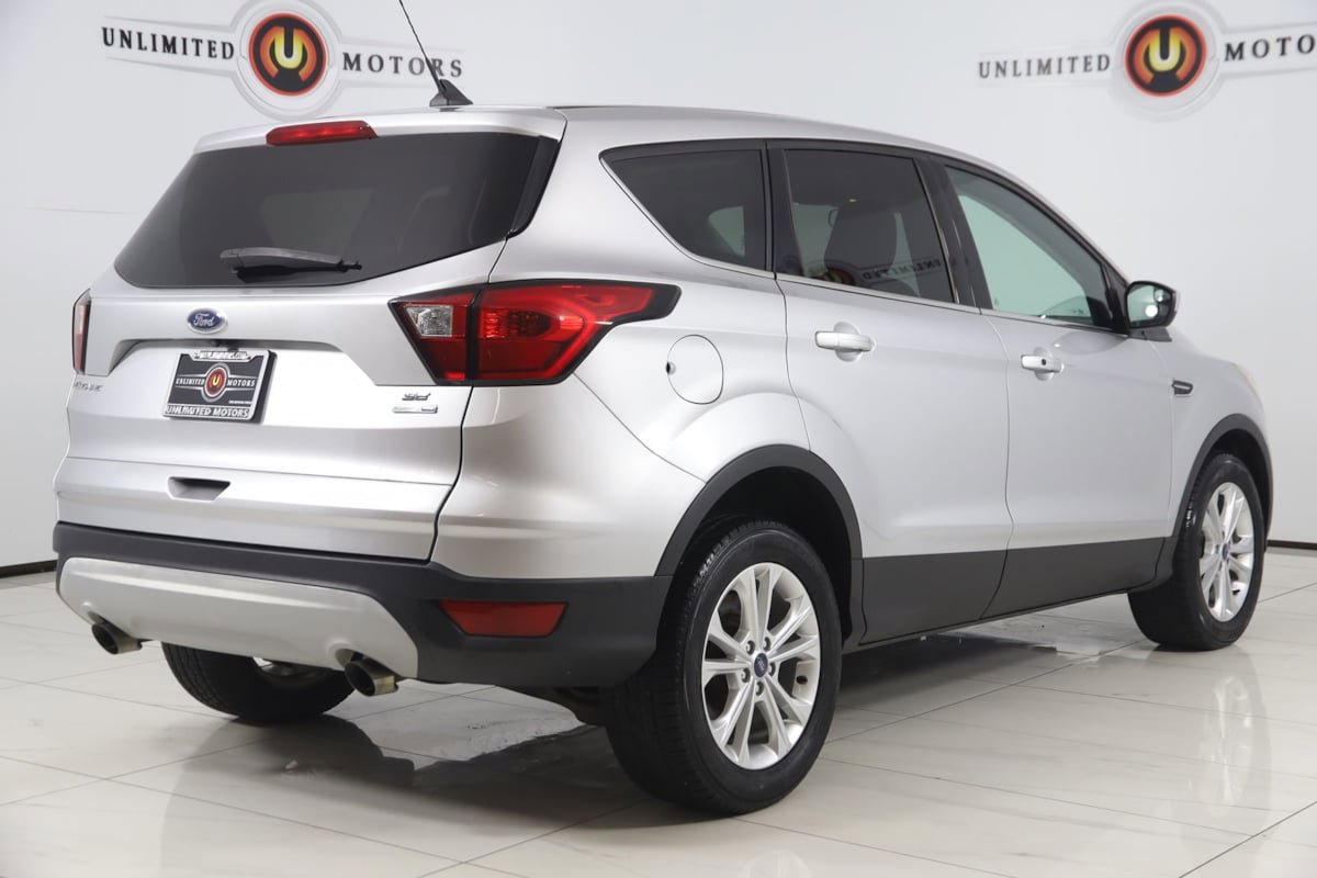 Used 2019 Ford Escape SE AWD/4WD image 3