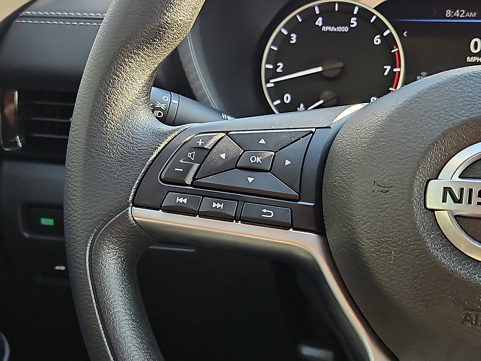 Certified 2023 Nissan Sentra SV image 19