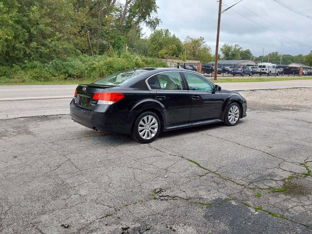 Used 2011 Subaru Legacy 3.6R Premium w/ Appearance Package 1G AWD/4WD image 6