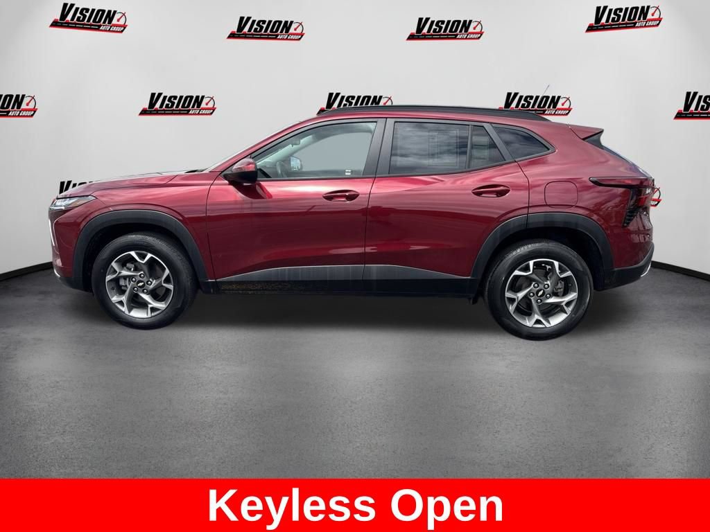 Used 2024 Chevrolet Trax LT w/ Driver Confidence Package FWD image 9