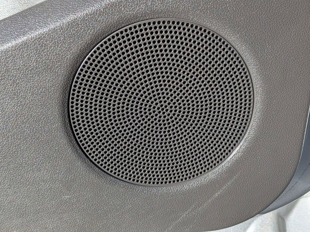 Used 2017 Ford Escape SE w/ Equipment Group 201A image 29