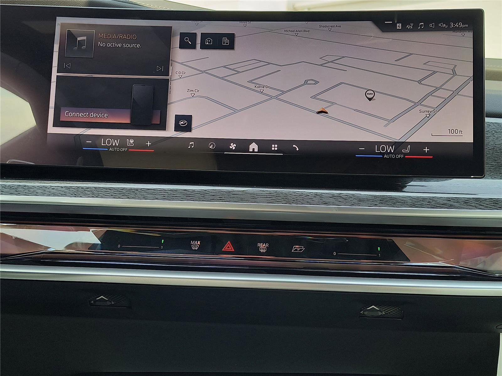 Used 2025 BMW 740i w/ Executive Package image 8