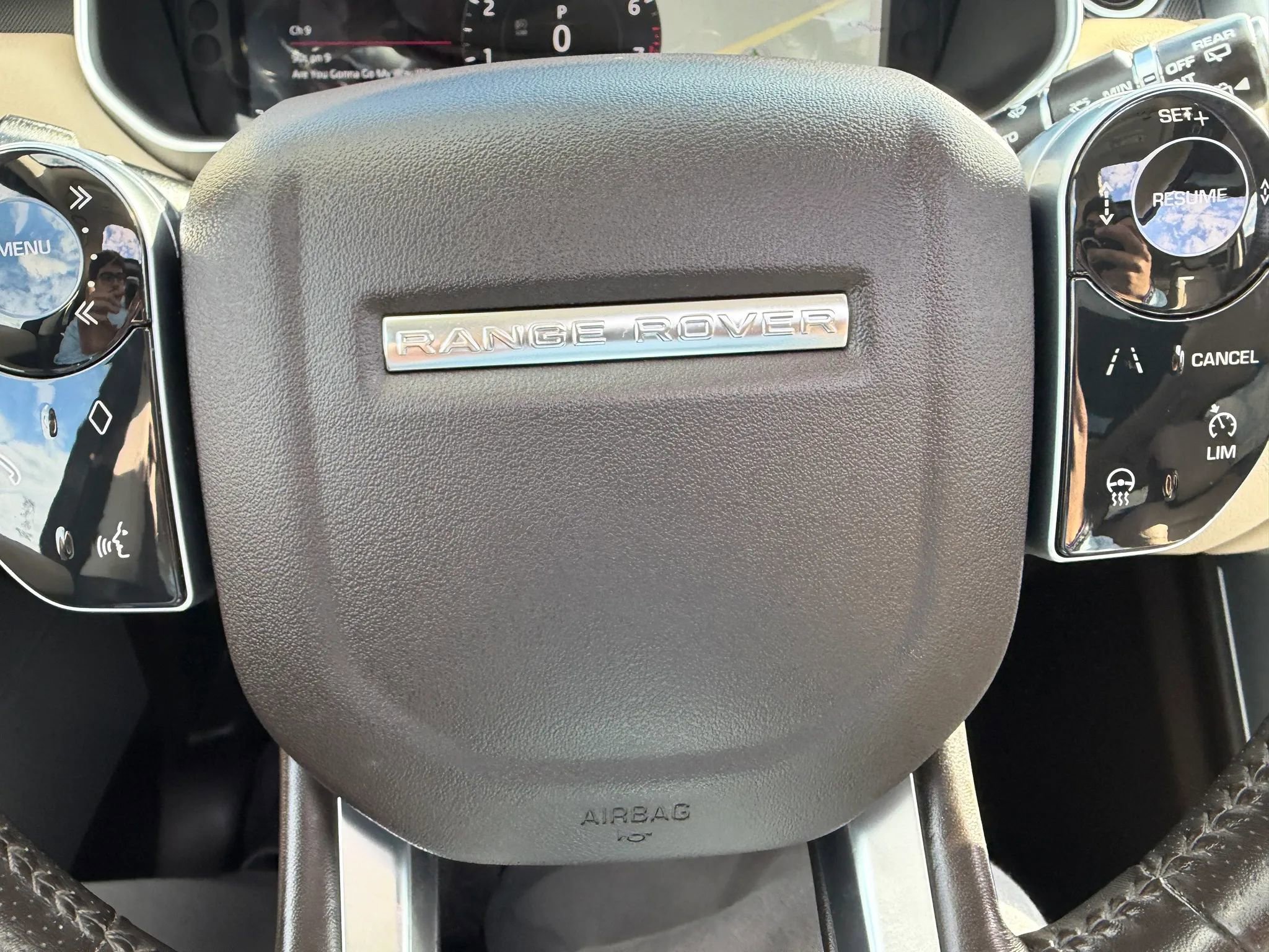 Used 2019 Land Rover Range Rover Sport HSE AWD/4WD image 32