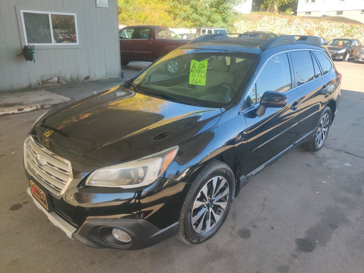 Used 2016 Subaru Outback 3.6R Limited AWD/4WD image 2