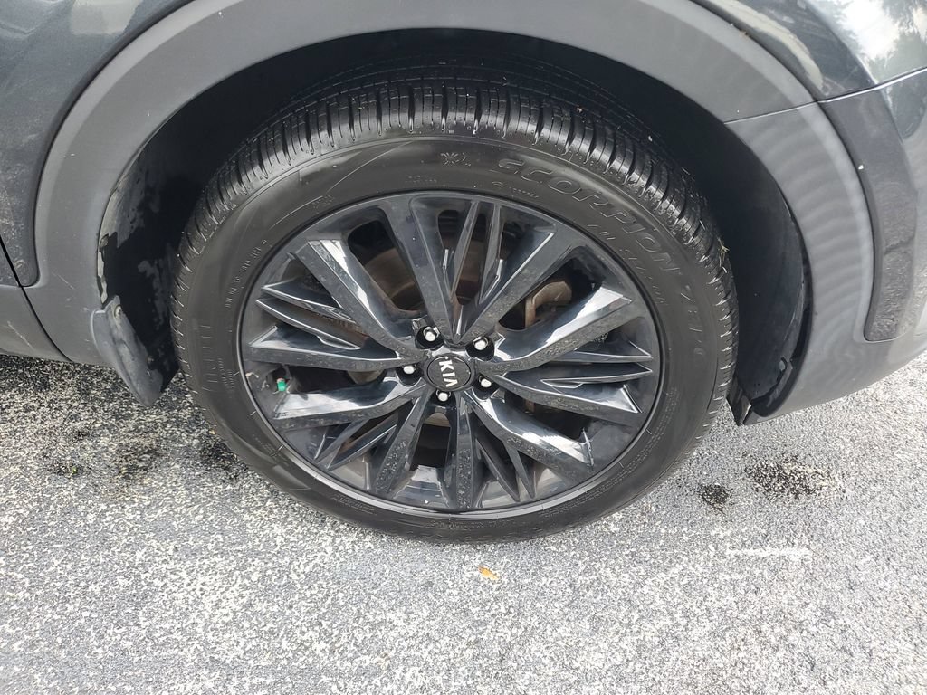 Used 2020 Kia Telluride SX w/ SX Prestige Package AWD/4WD image 7