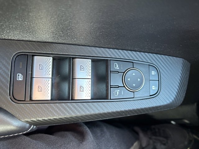 Used 2025 Mitsubishi Outlander ES image 22