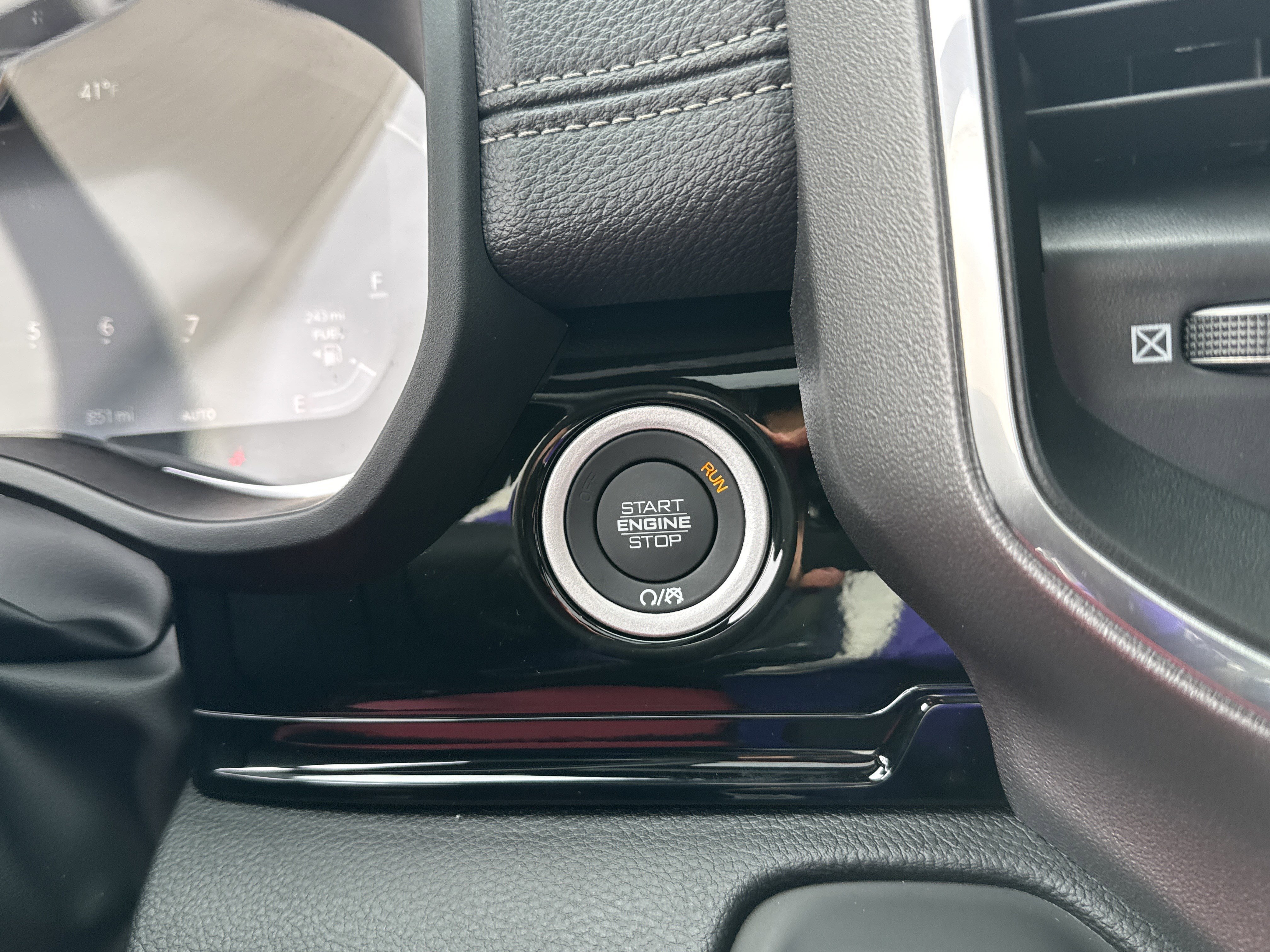 New 2026 RAM 1500 Laramie w/ Night Edition image 36