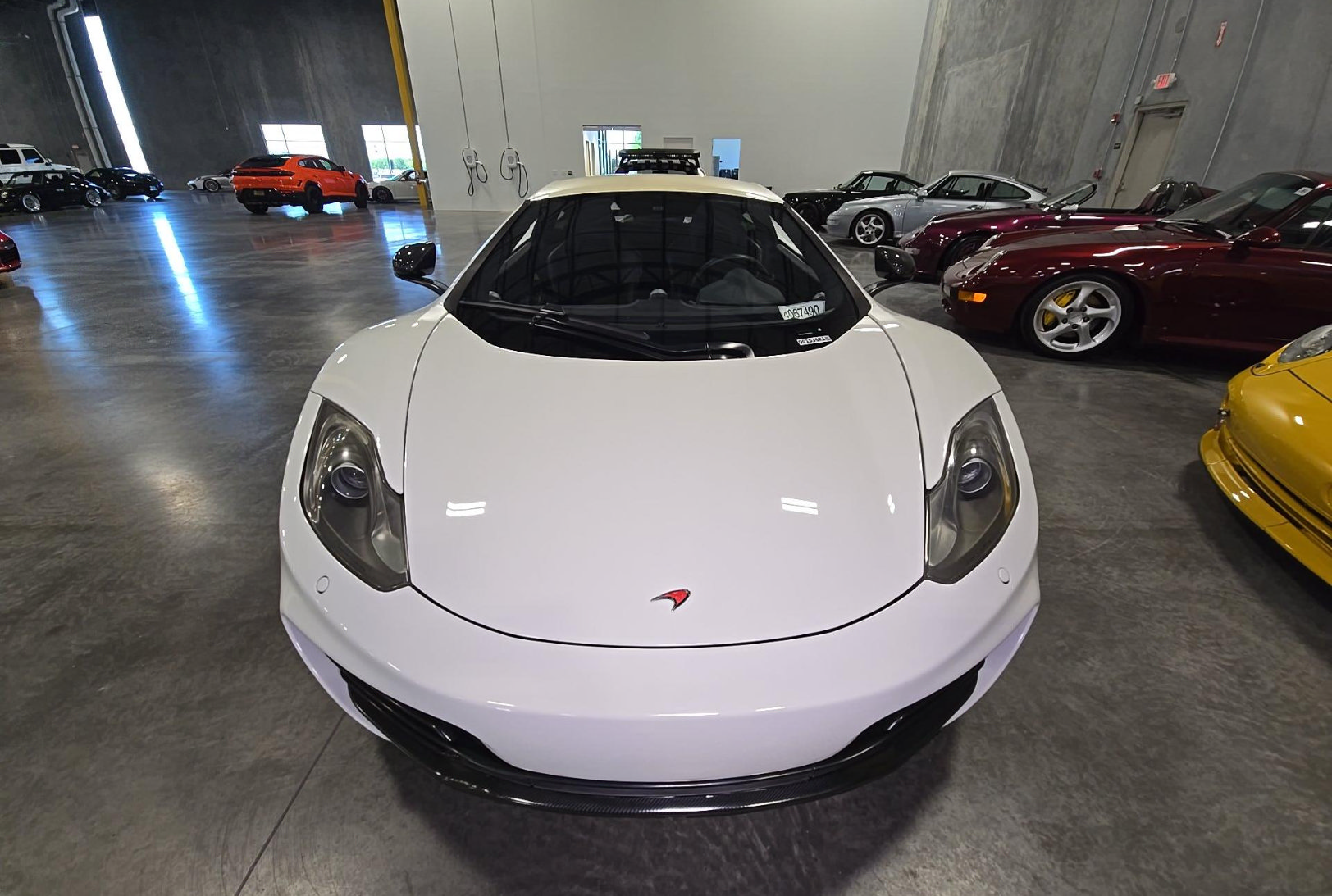 Used 2012 McLaren MP4-12C Coupe RWD image 8