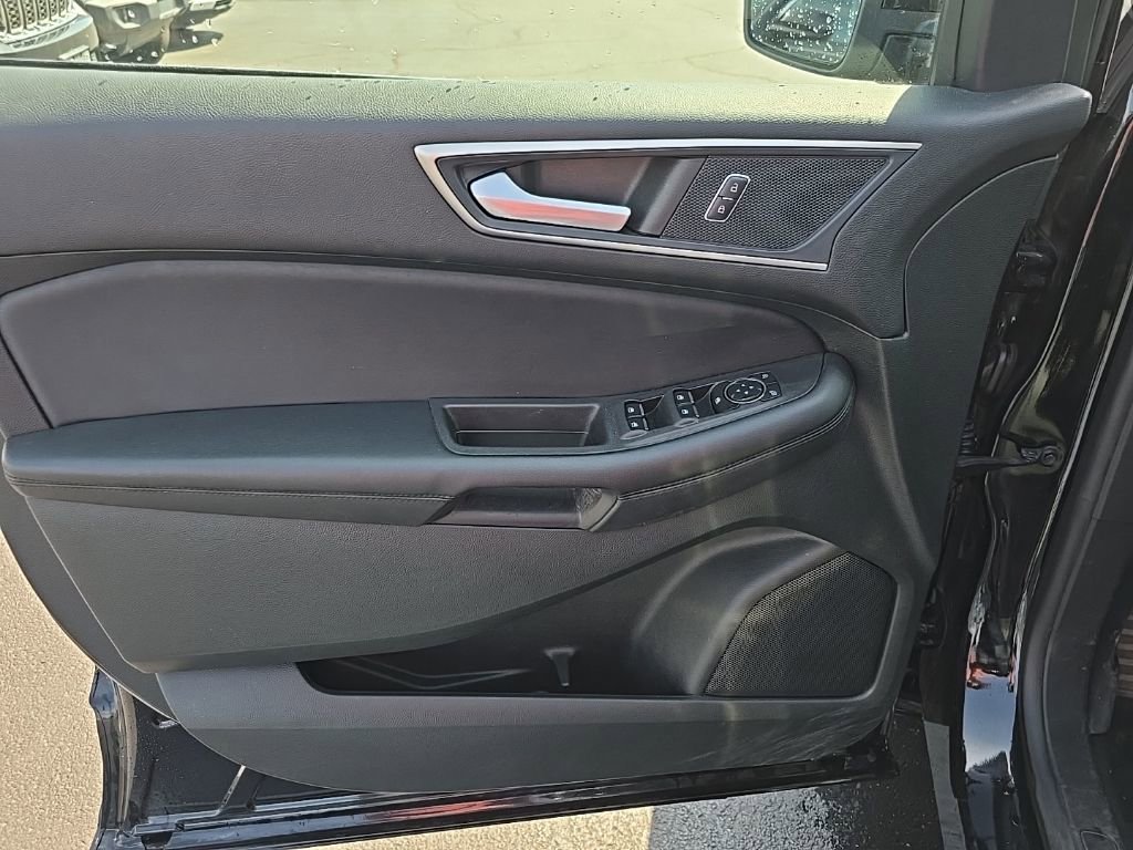 Used 2023 Ford Edge SEL AWD/4WD image 7