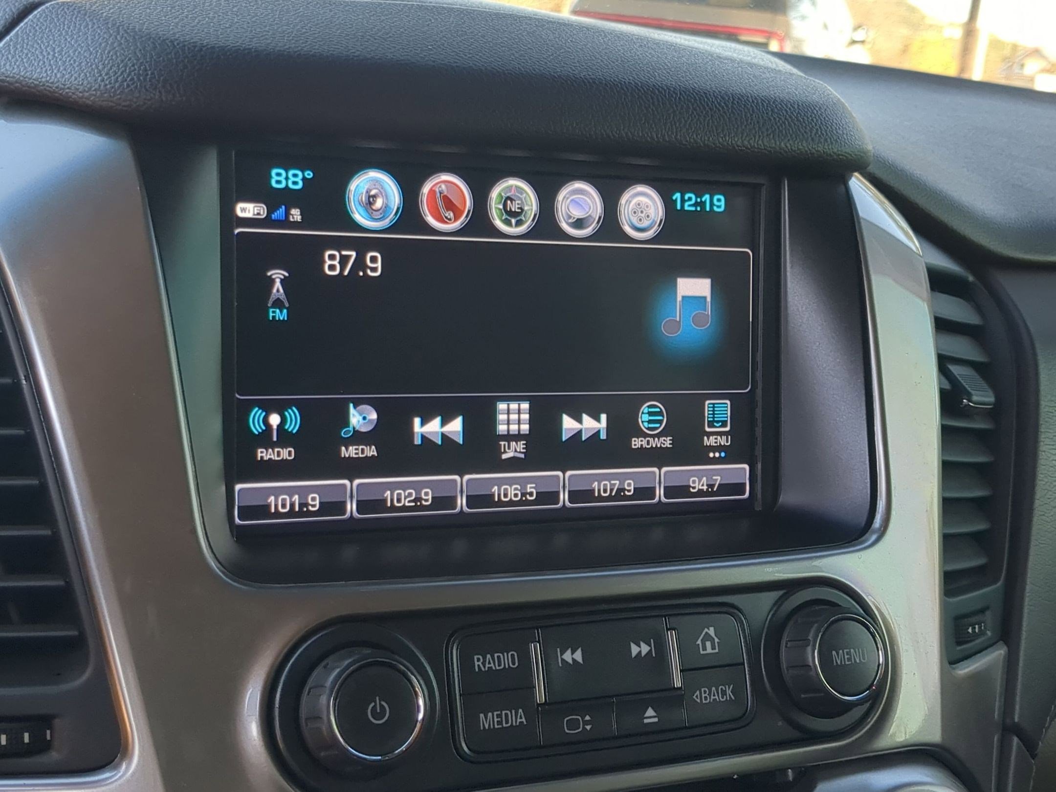 Used 2018 Chevrolet Tahoe Premier image 15