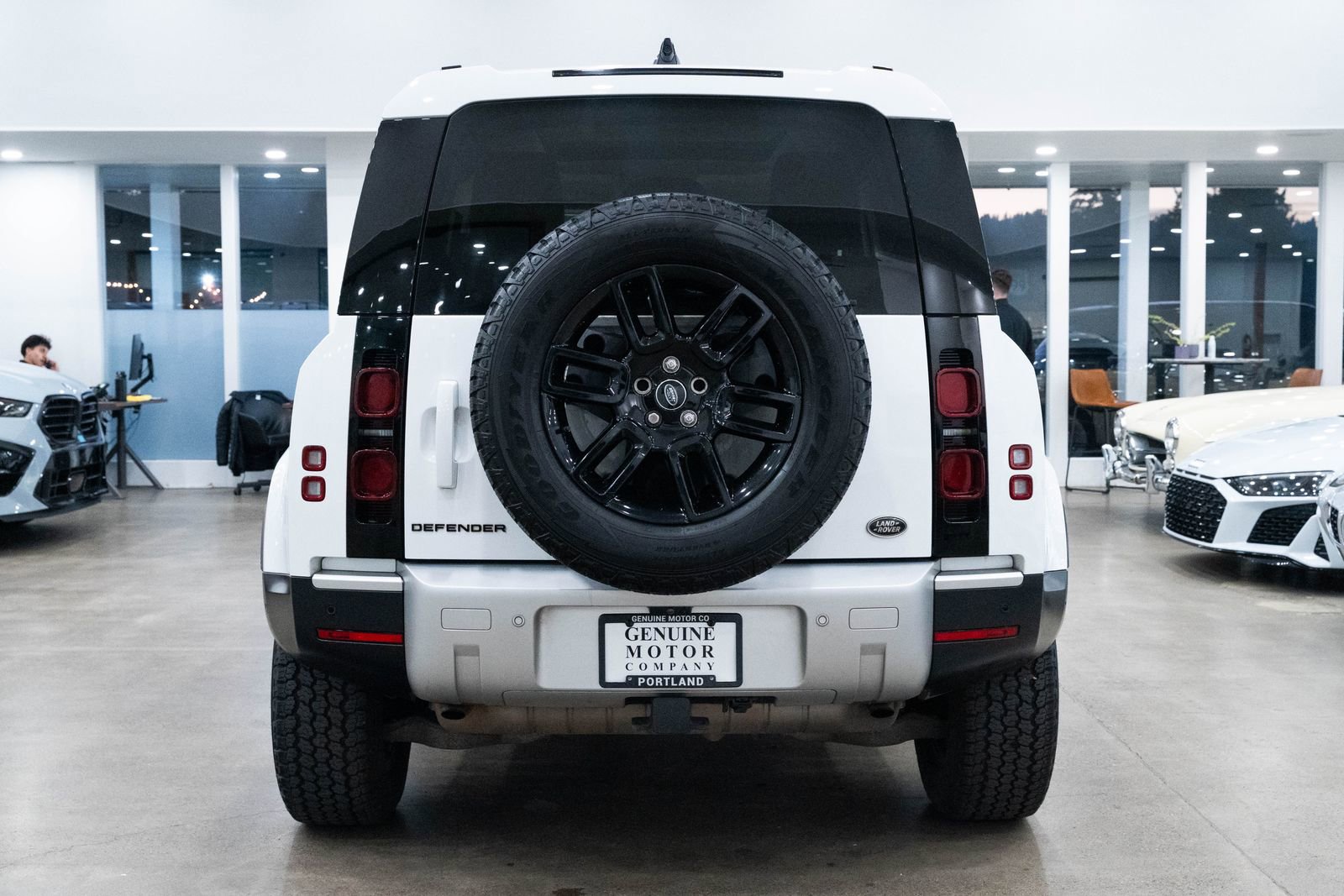 Used 2021 Land Rover Defender 90 S image 5