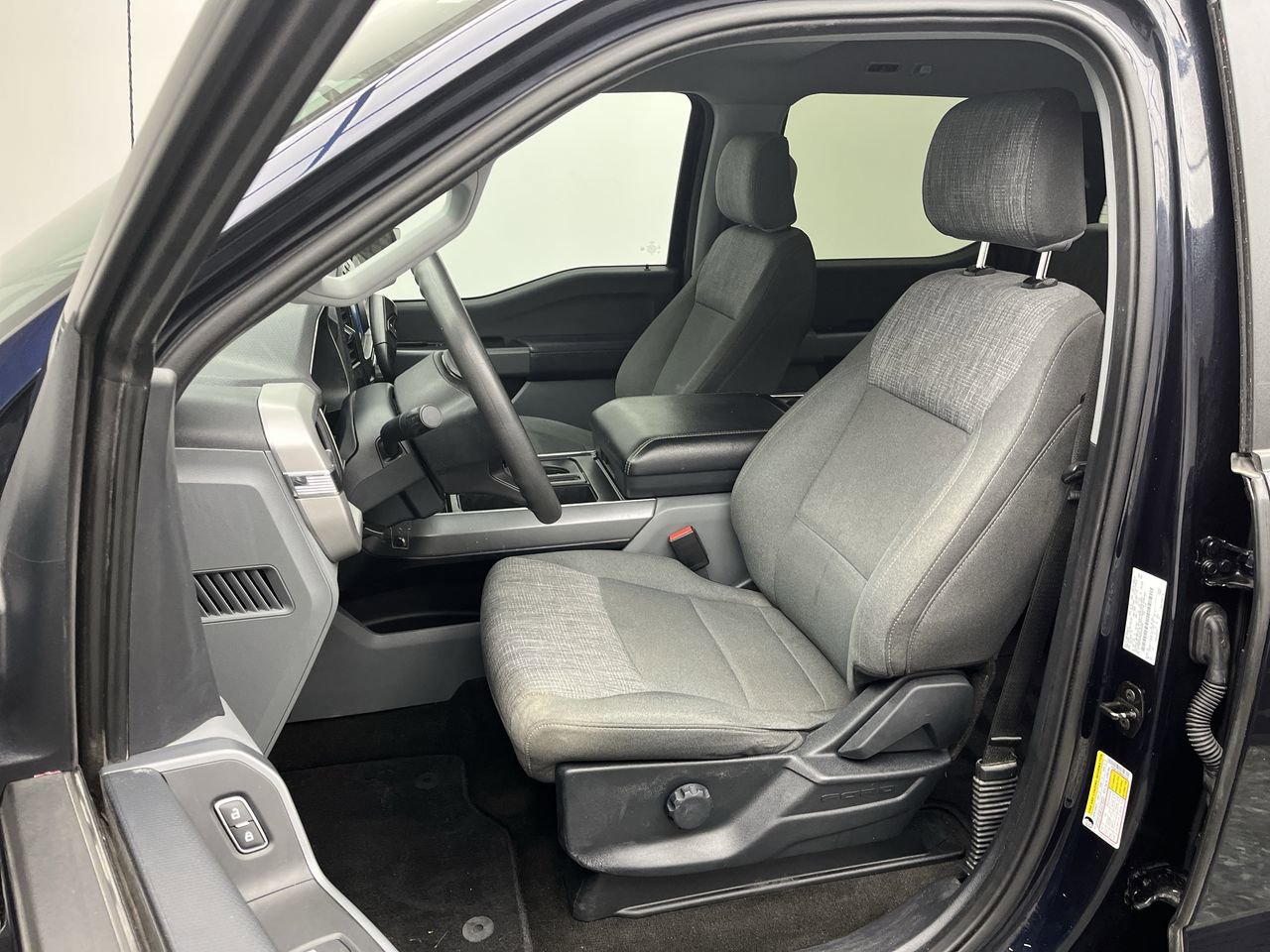 Used 2022 Ford F150 XLT AWD/4WD image 8