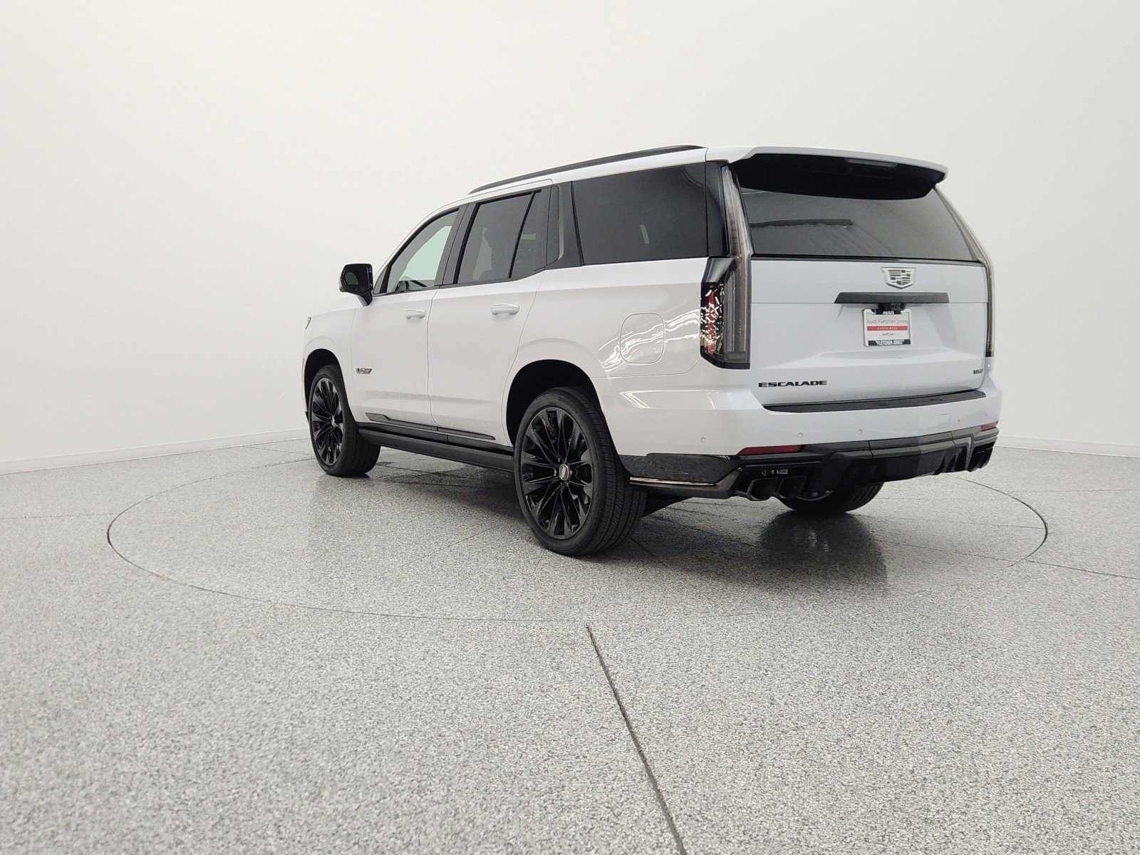 Used 2026 Cadillac Escalade V AWD/4WD image 7