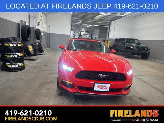 Used 2016 Ford Mustang Premium image 3