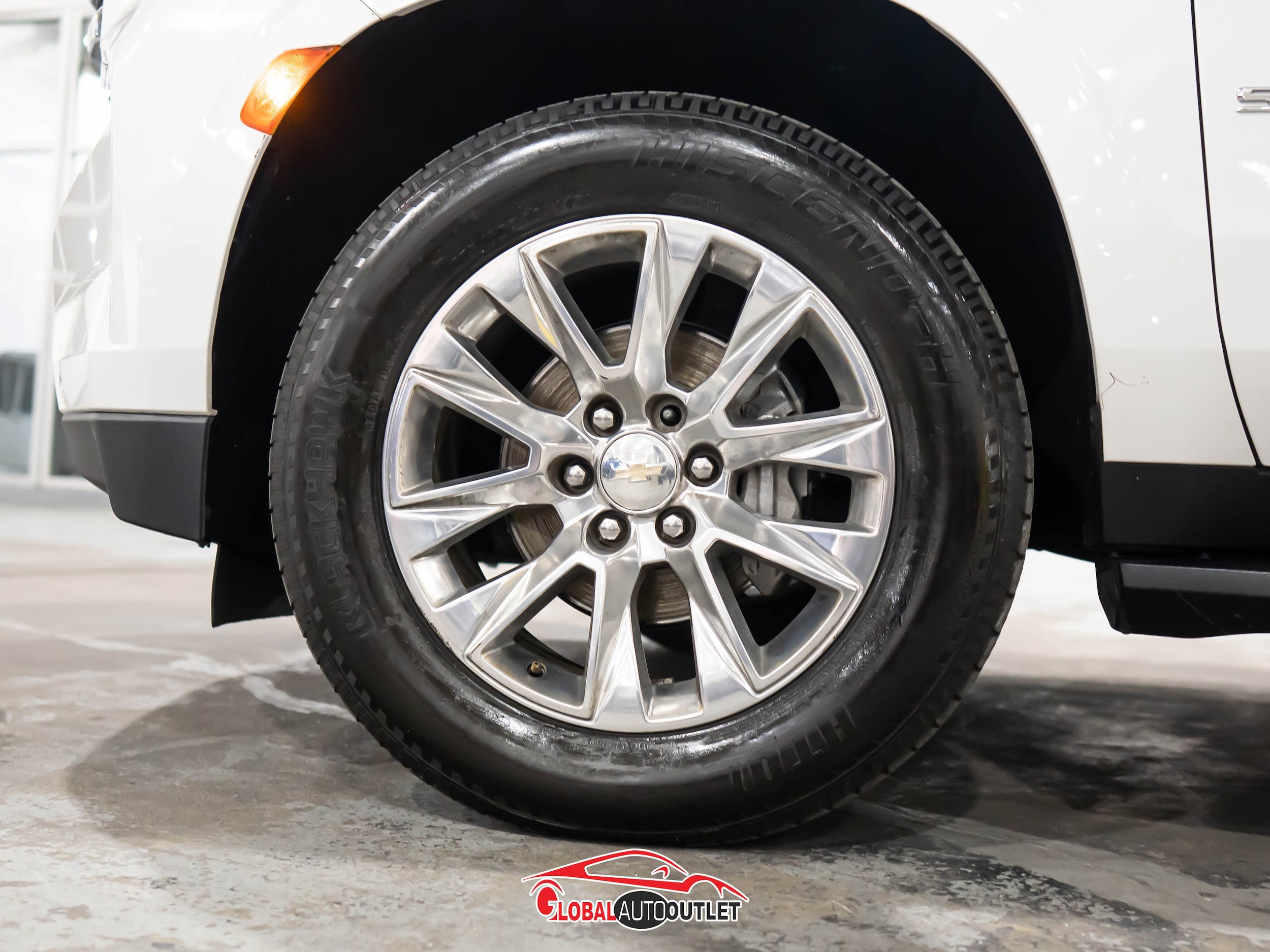 Used 2021 Chevrolet Suburban Premier RWD image 9