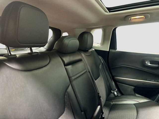 Used 2019 Jeep Compass Latitude w/ Cold Weather Group AWD/4WD image 25