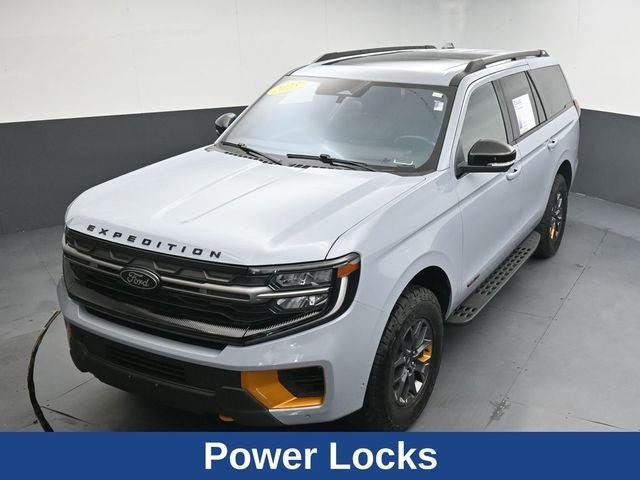 Used 2025 Ford Expedition Tremor AWD/4WD image 22