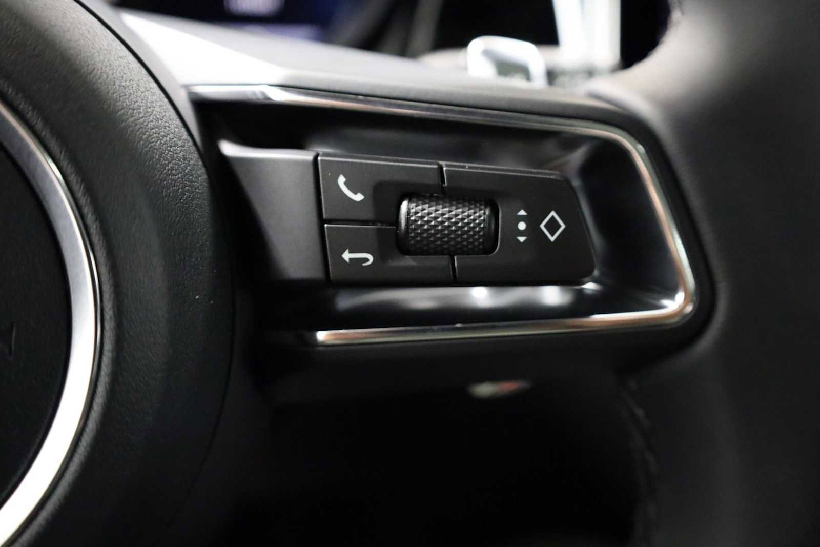 New 2026 Porsche Macan S image 28