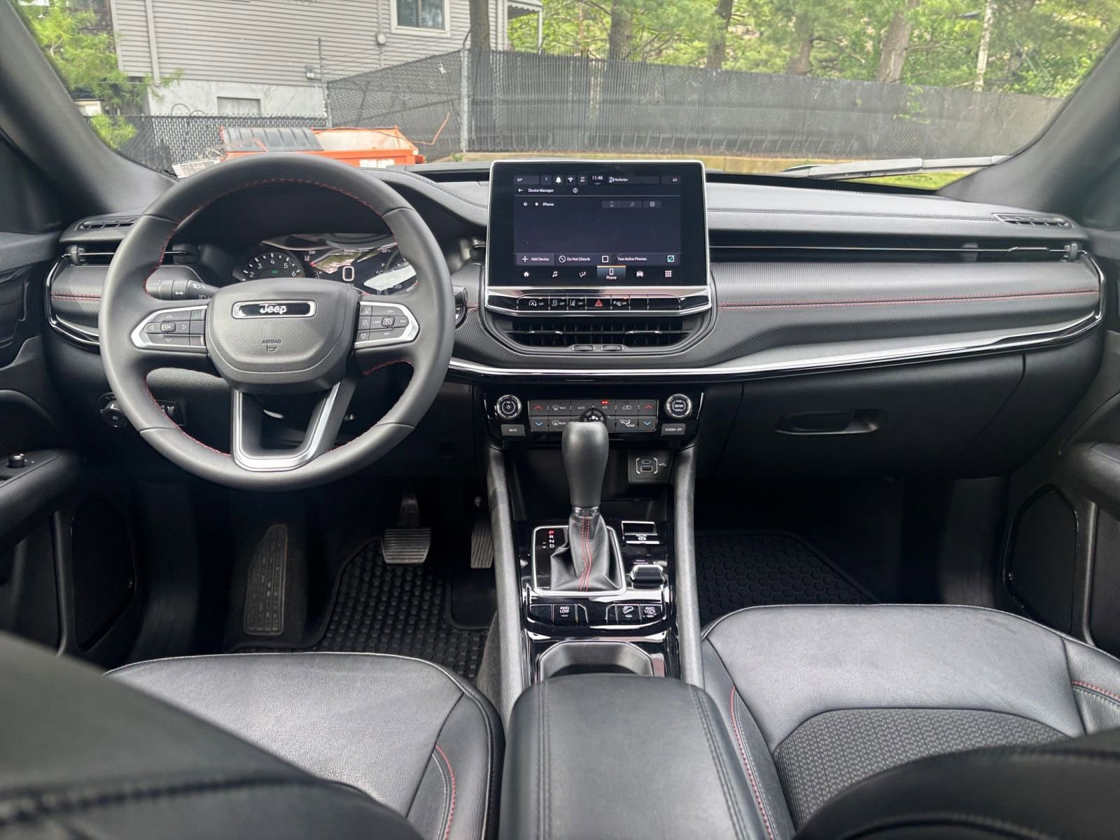 Used 2025 Jeep Compass Trailhawk image 31