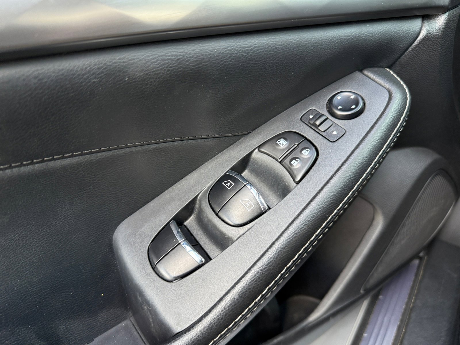 Used 2023 Nissan Maxima SV w/ Floor Mat Group FWD image 20