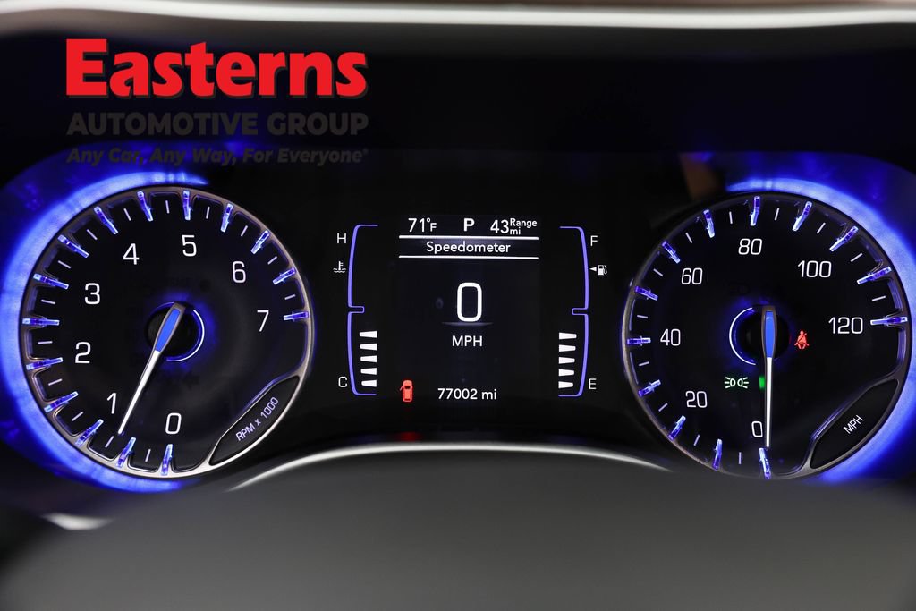 Used 2023 Chrysler Voyager LX FWD image 18