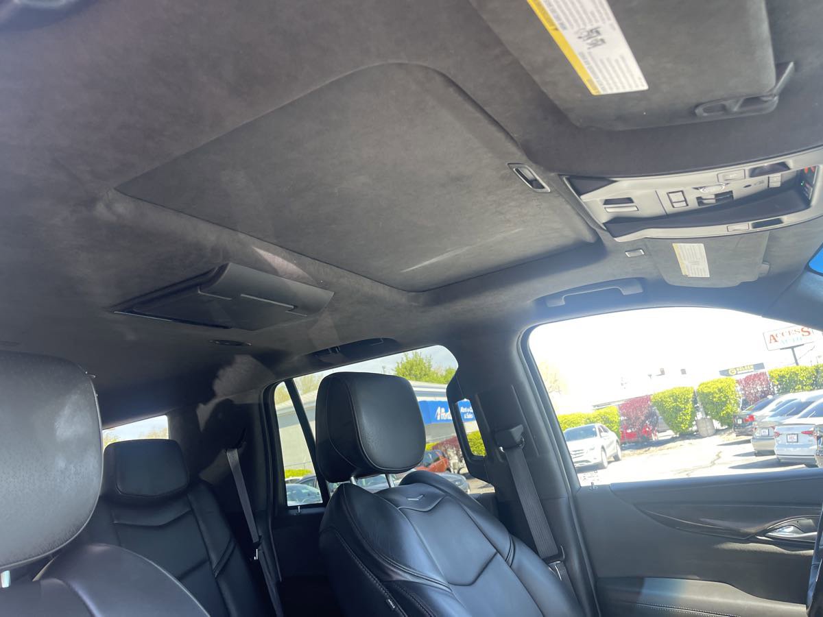 Used 2019 Cadillac Escalade Platinum image 27