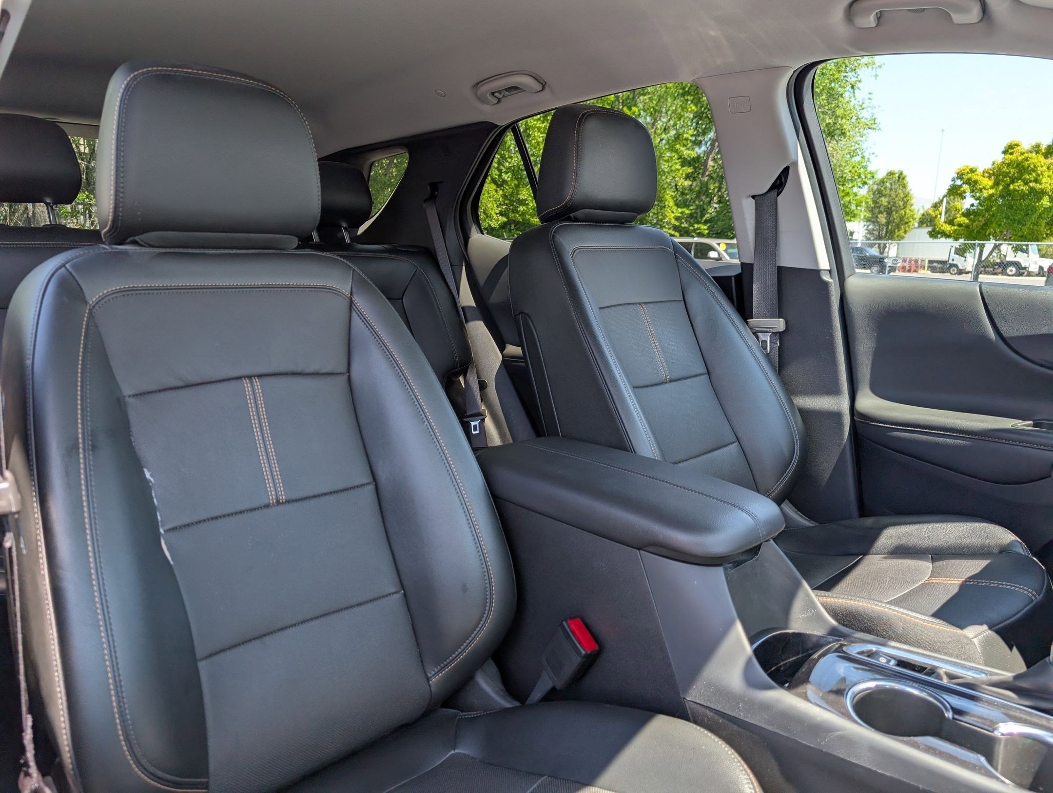 Used 2024 Chevrolet Equinox Premier AWD/4WD image 27