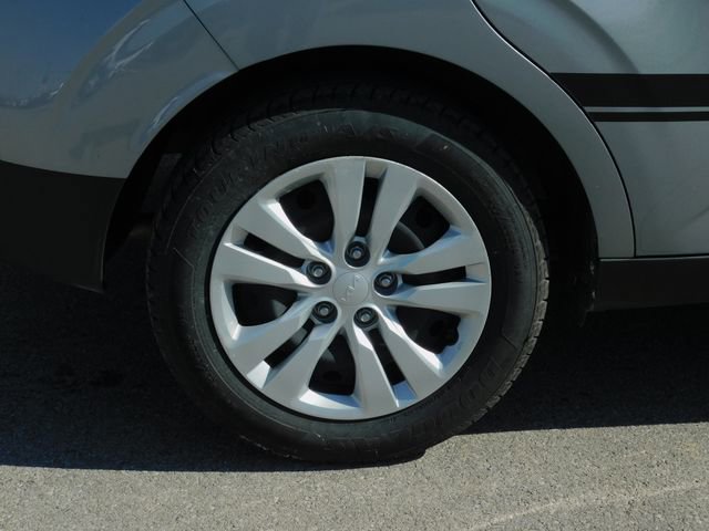 Used 2022 Kia Soul LX image 20