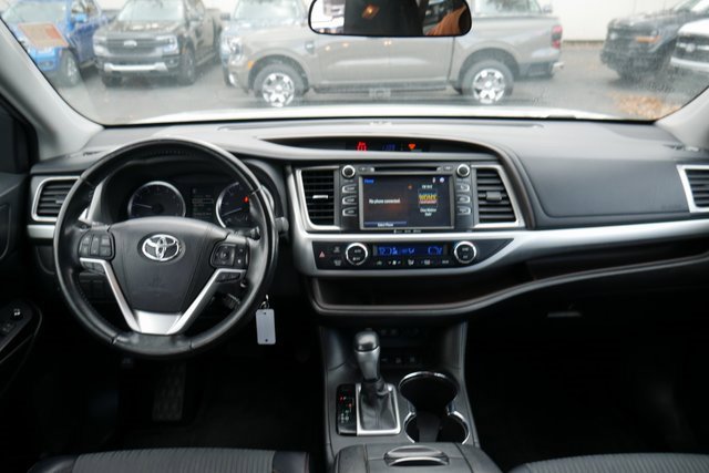Used 2018 Toyota Highlander Plus image 4