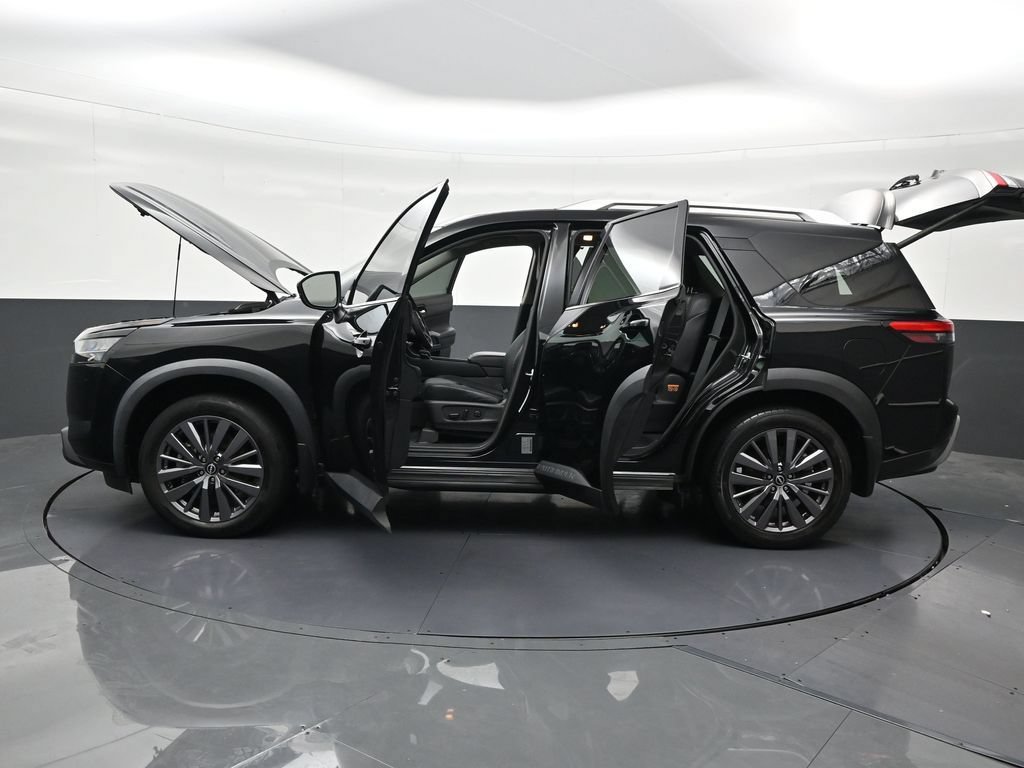 Used 2022 Nissan Pathfinder SL w/ SL Premium Package FWD image 35