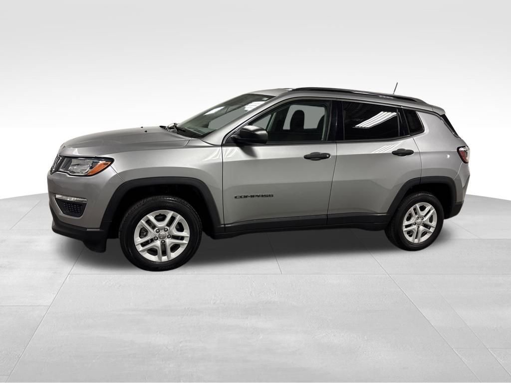 Used 2021 Jeep Compass Sport w/ Cold Weather Group image 9