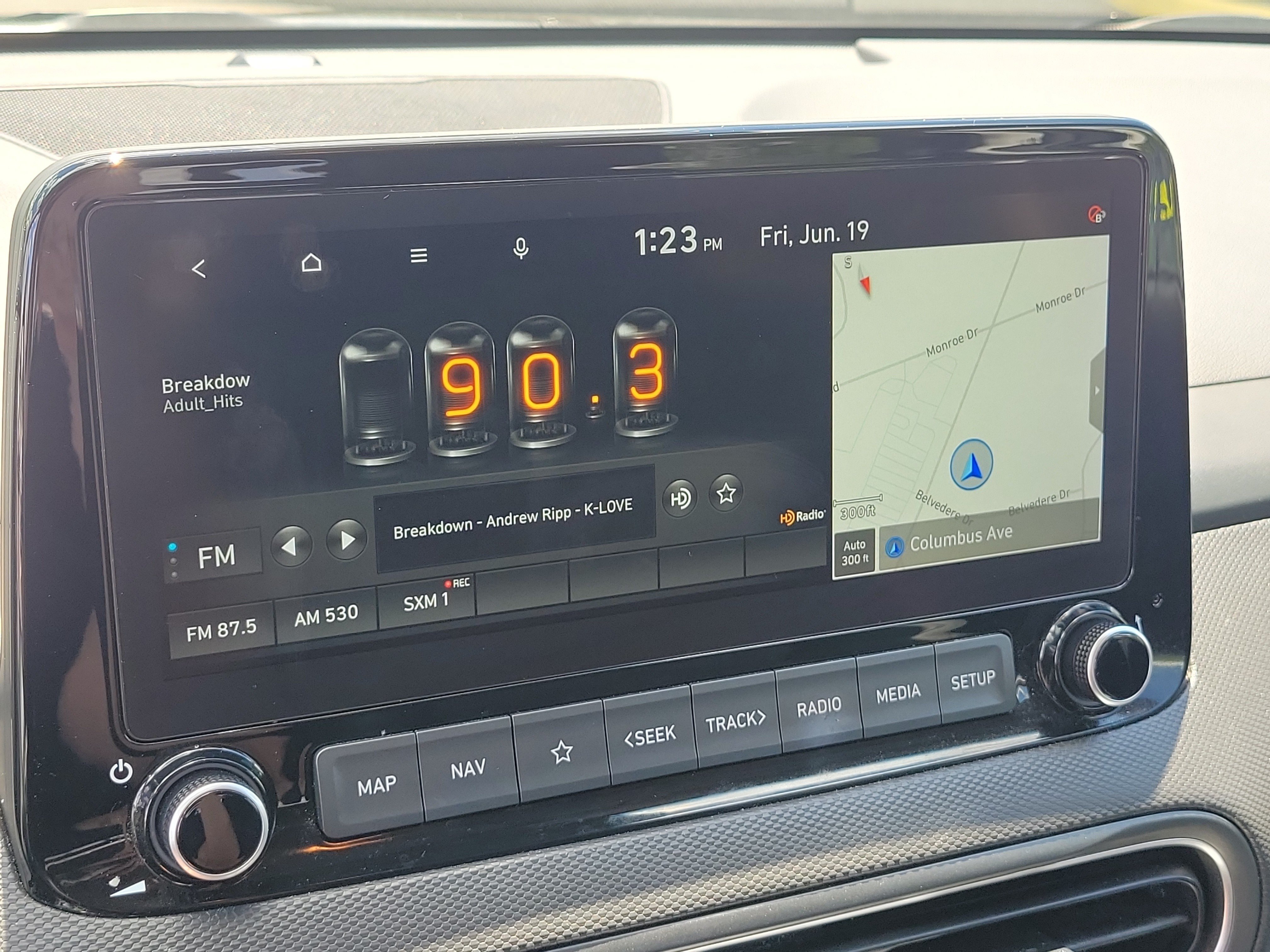 Used 2022 Hyundai Kona Limited AWD/4WD image 27