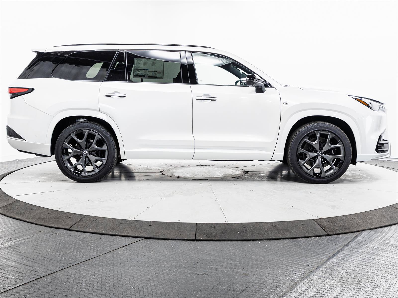 New 2026 Lexus TX 500h AWD image 14