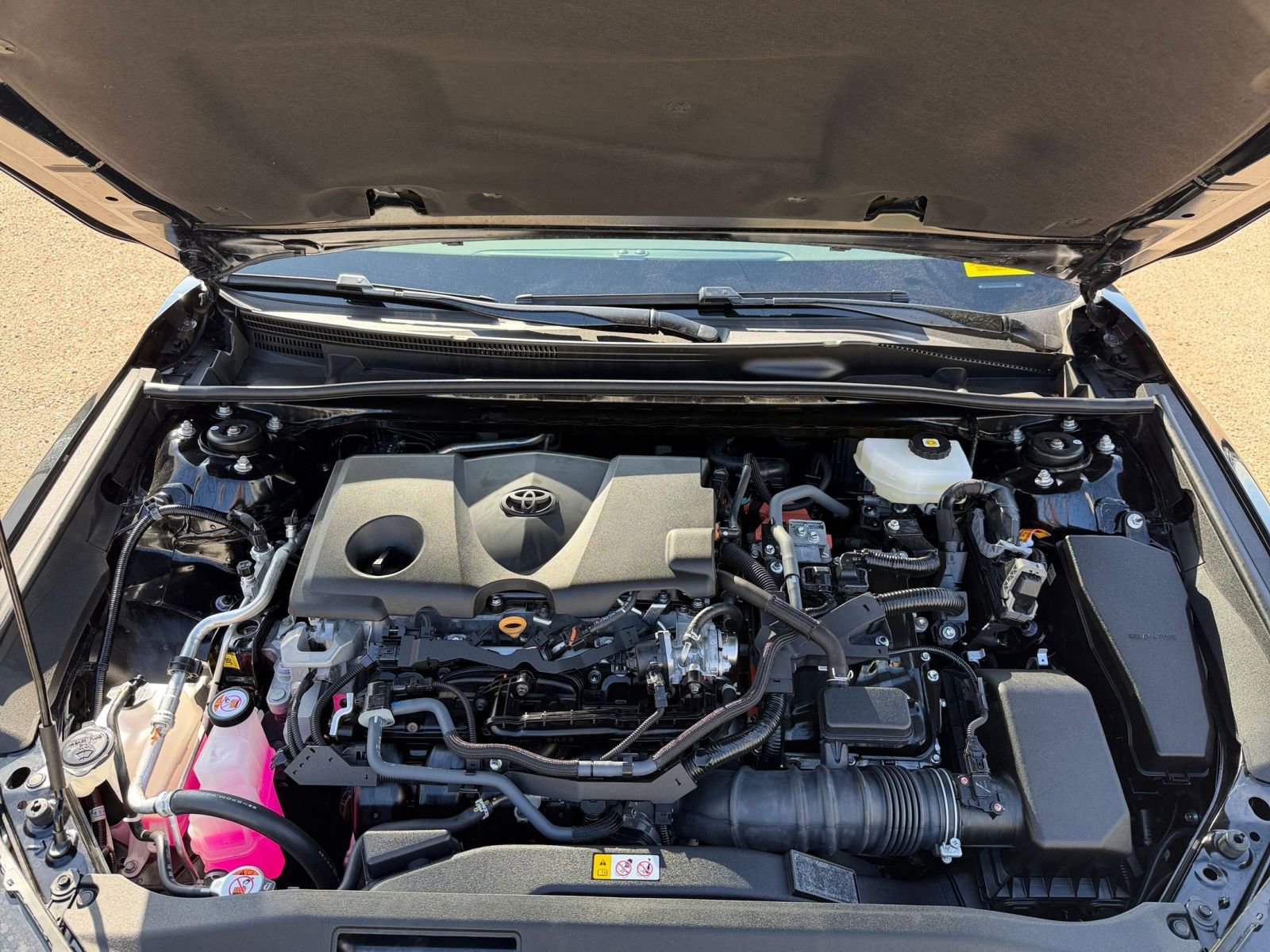 Used 2025 Toyota Camry LE image 31