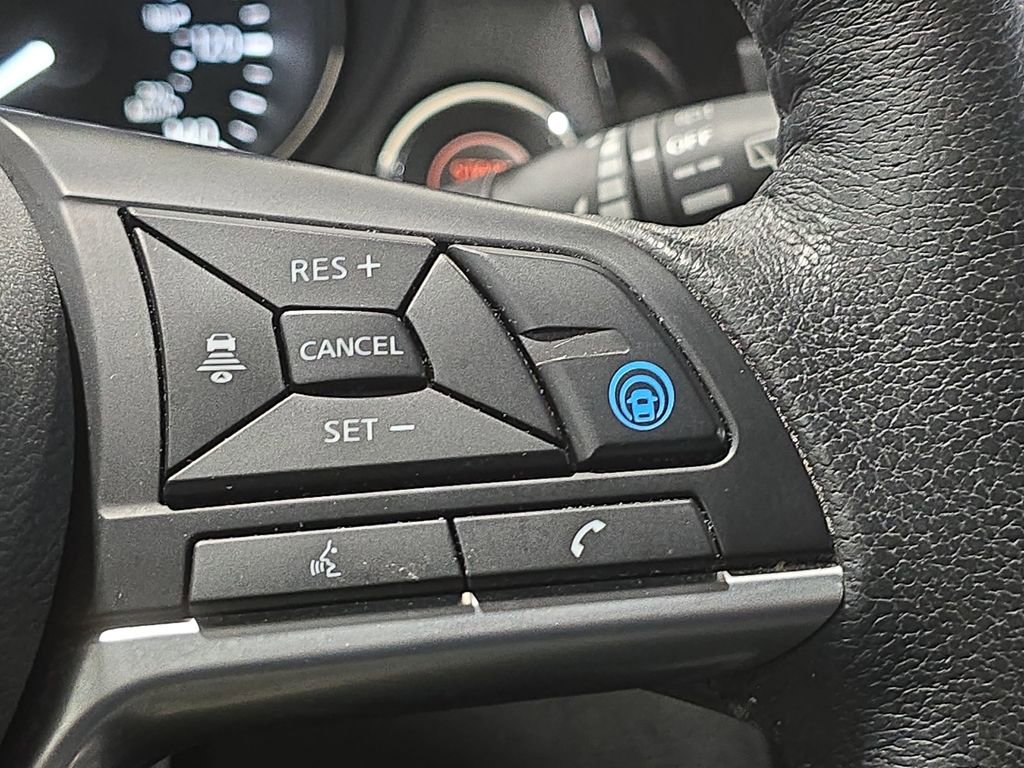 Used 2020 Nissan Rogue SL image 18