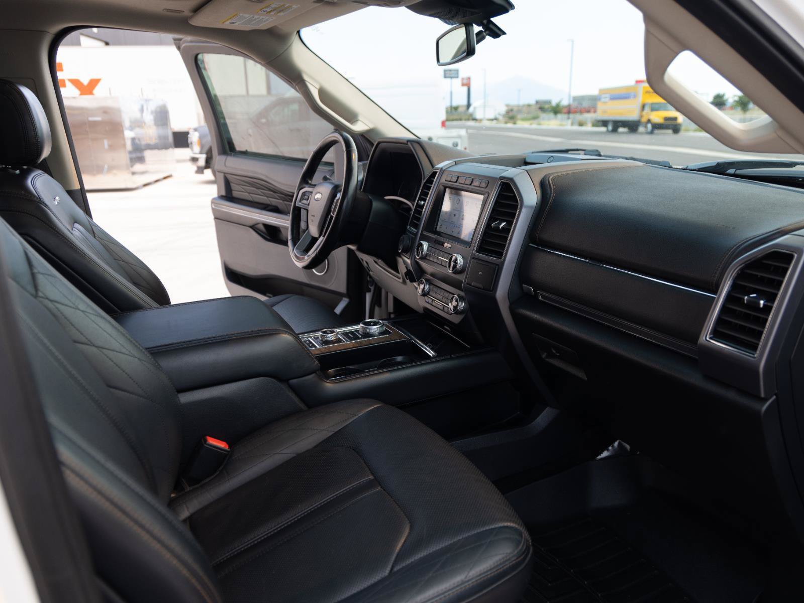 Used 2019 Ford Expedition Max Platinum AWD/4WD image 23