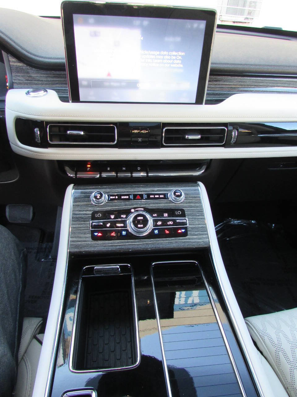 Used 2020 Lincoln Aviator Black Label Grand Touring w/ Class IV Trailer Tow Package image 35