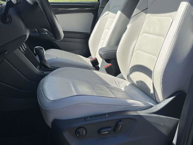 Used 2020 Volkswagen Tiguan SEL Premium R-Line w/ 3rd Row Seat Package image 13