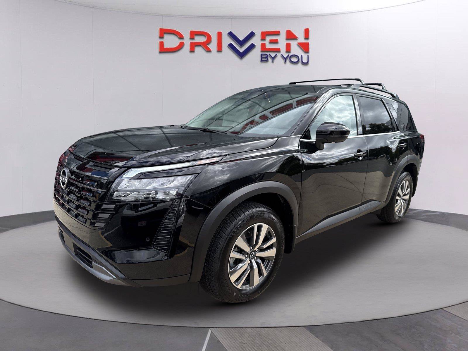 New 2026 Nissan Pathfinder SL FWD image 5