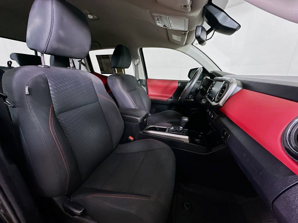 Used 2022 Toyota Tacoma SR5 image 12