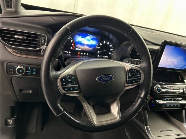 Used 2022 Ford Explorer Limited image 8