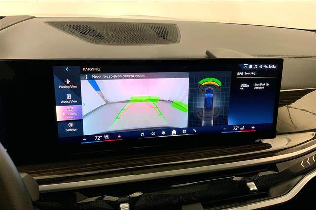 Certified 2024 BMW X7 xDrive40i w/ M Sport Package image 17