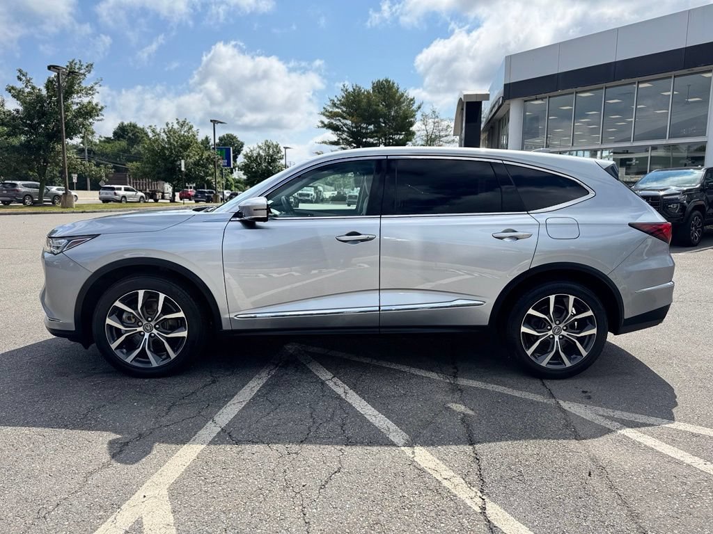 Used 2023 Acura MDX w/ Technology Package AWD/4WD image 2