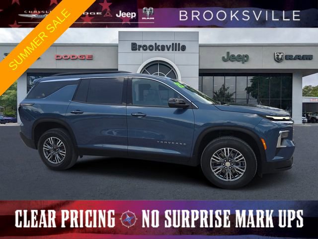 Used 2025 Chevrolet Traverse LT w/ LPO, Floor Liner Package FWD video 1