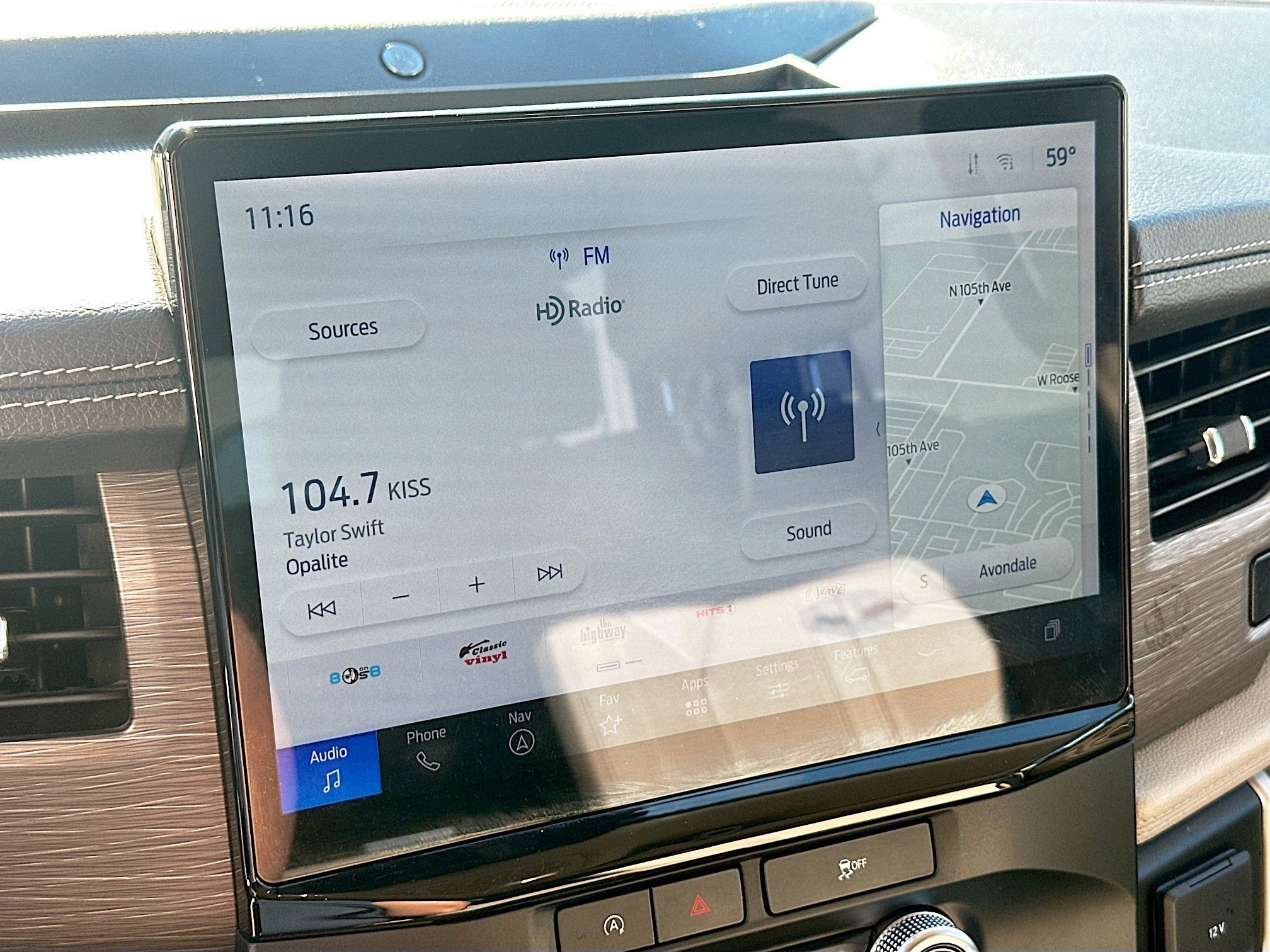 Used 2024 Ford Expedition Limited image 21